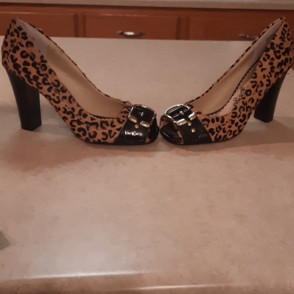 NAUGHTY MONKEY HEELS